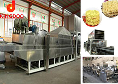 Chaîne de production de nouille instantanée de grande capacité dimension de 300kg/Hour 15m*5m*4m